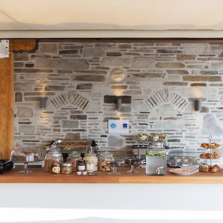 Olga Hotel Mourésion